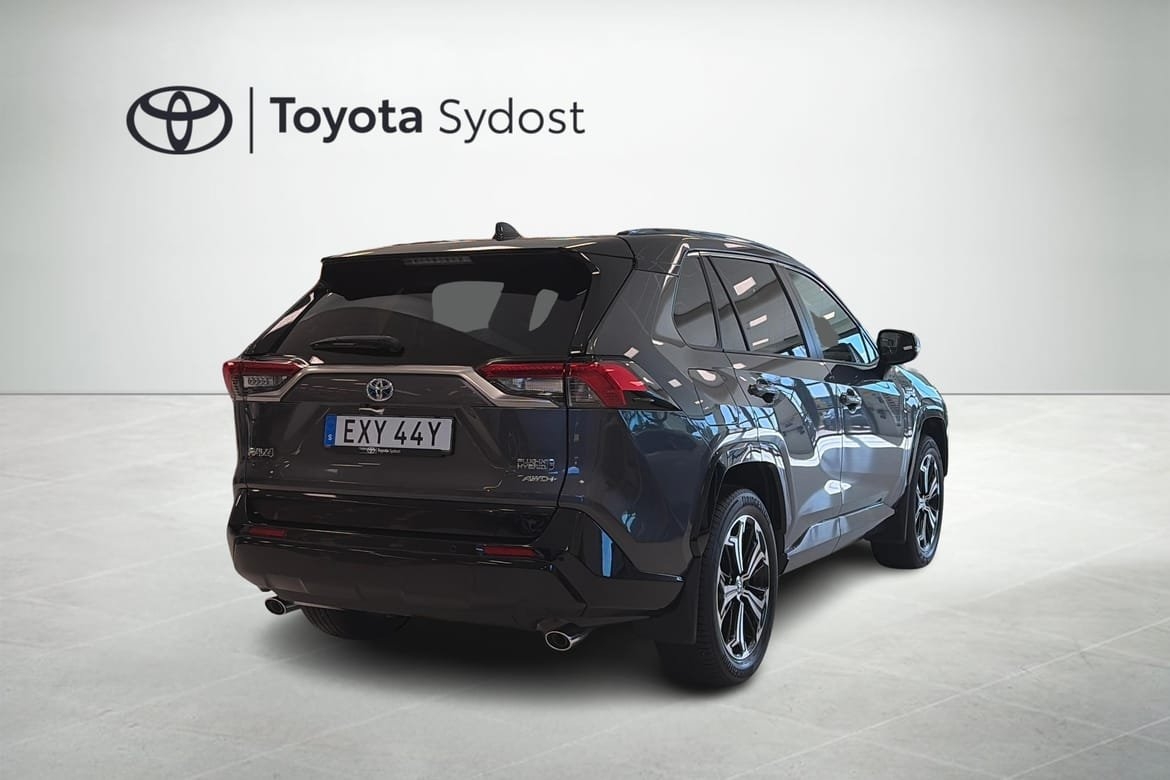 Toyota RAV4 Plug-in Style Premium Drag 2023, bild 2/10