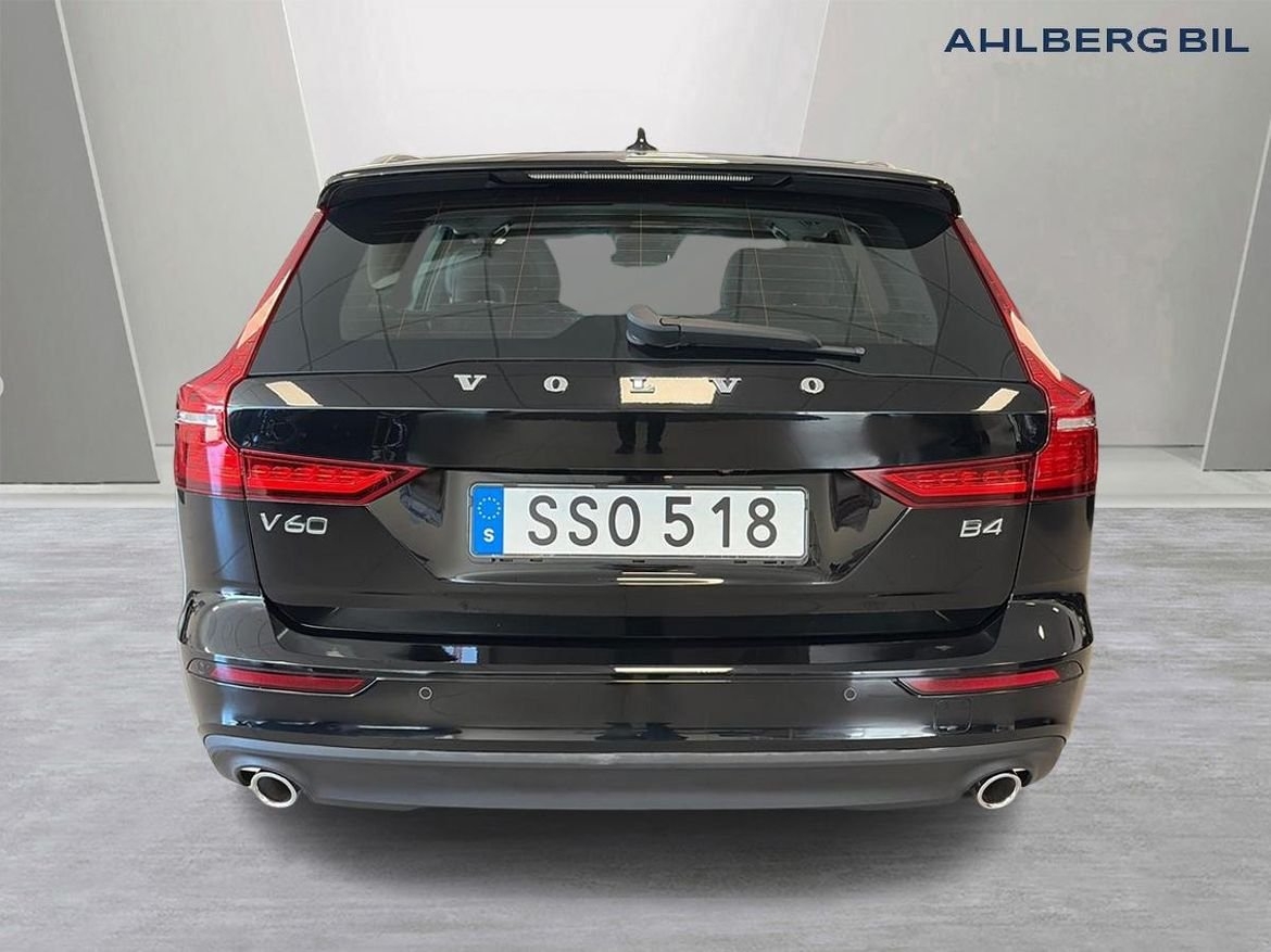 Volvo V60 2021, photo 7/10