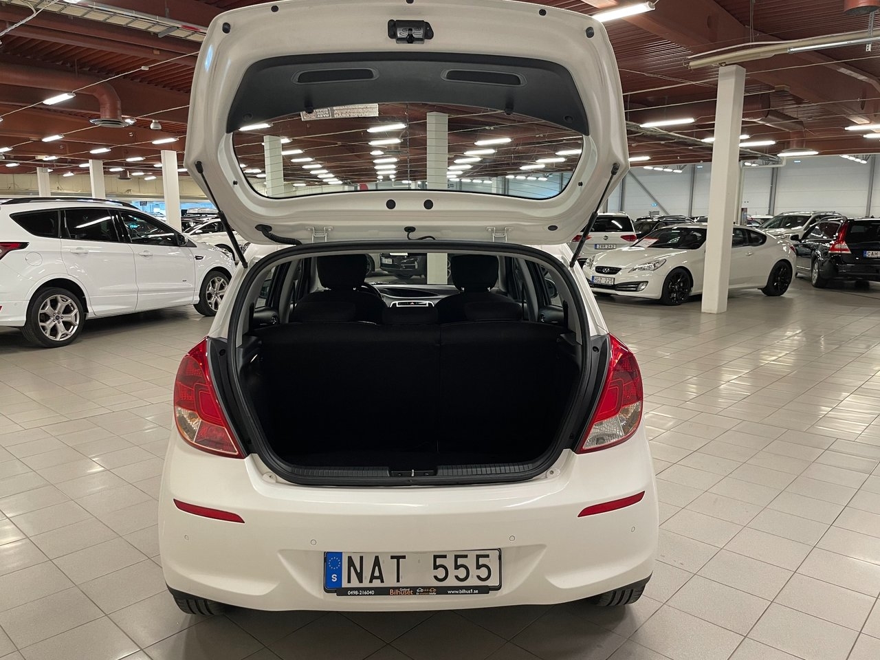 Hyundai i20 1,1 Crdi Premium 2013, bild 7/8