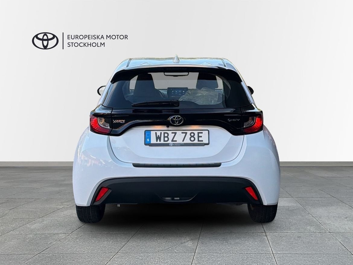 Toyota Yaris 2025, bild 4/13