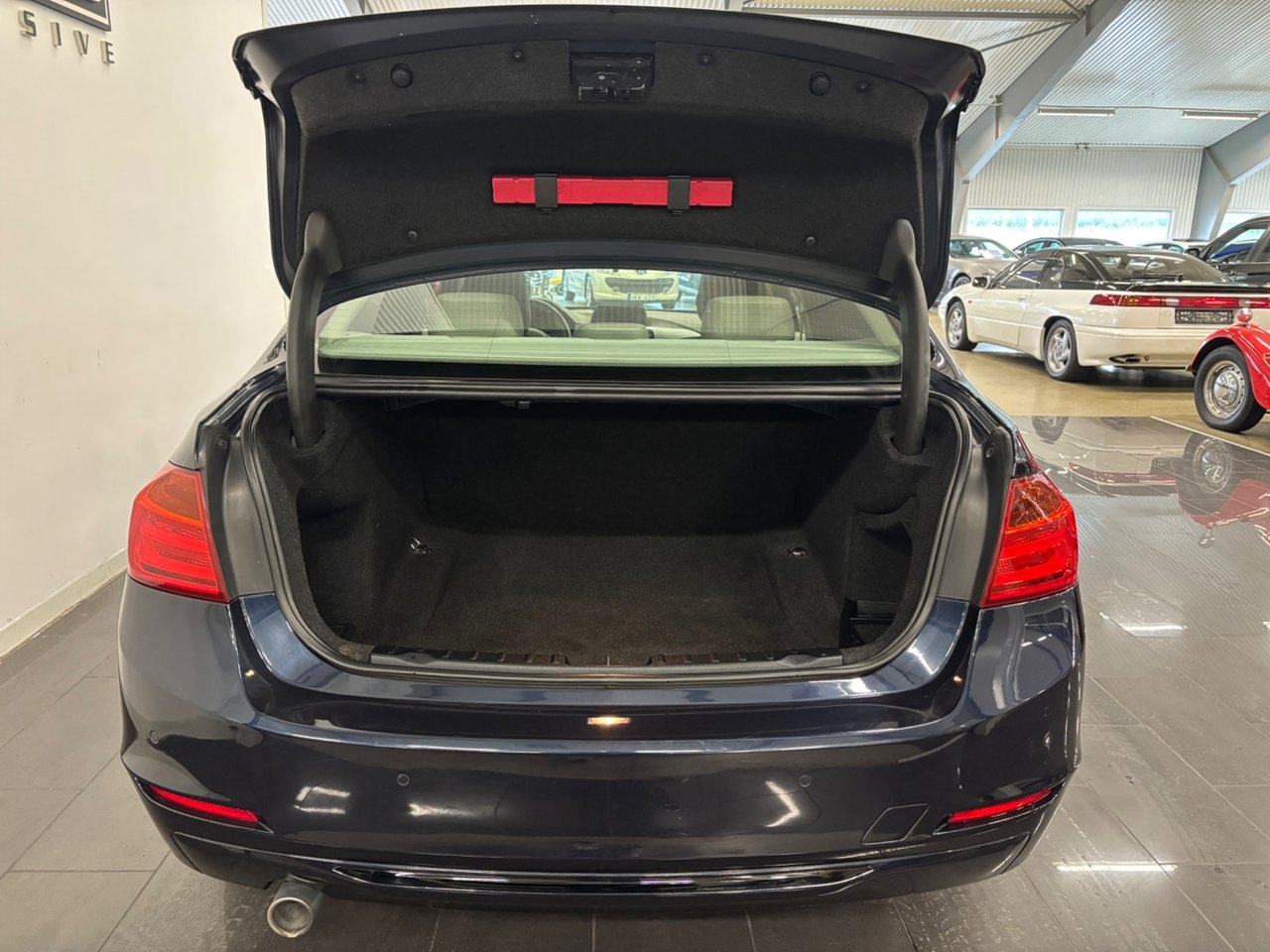 BMW 320 2012, bild 6/10