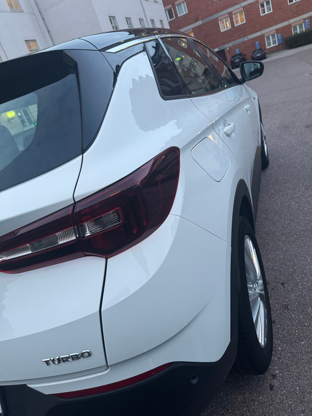 Opel Grandland X 1.2 Turbo Automatisk 2019, photo 4/10