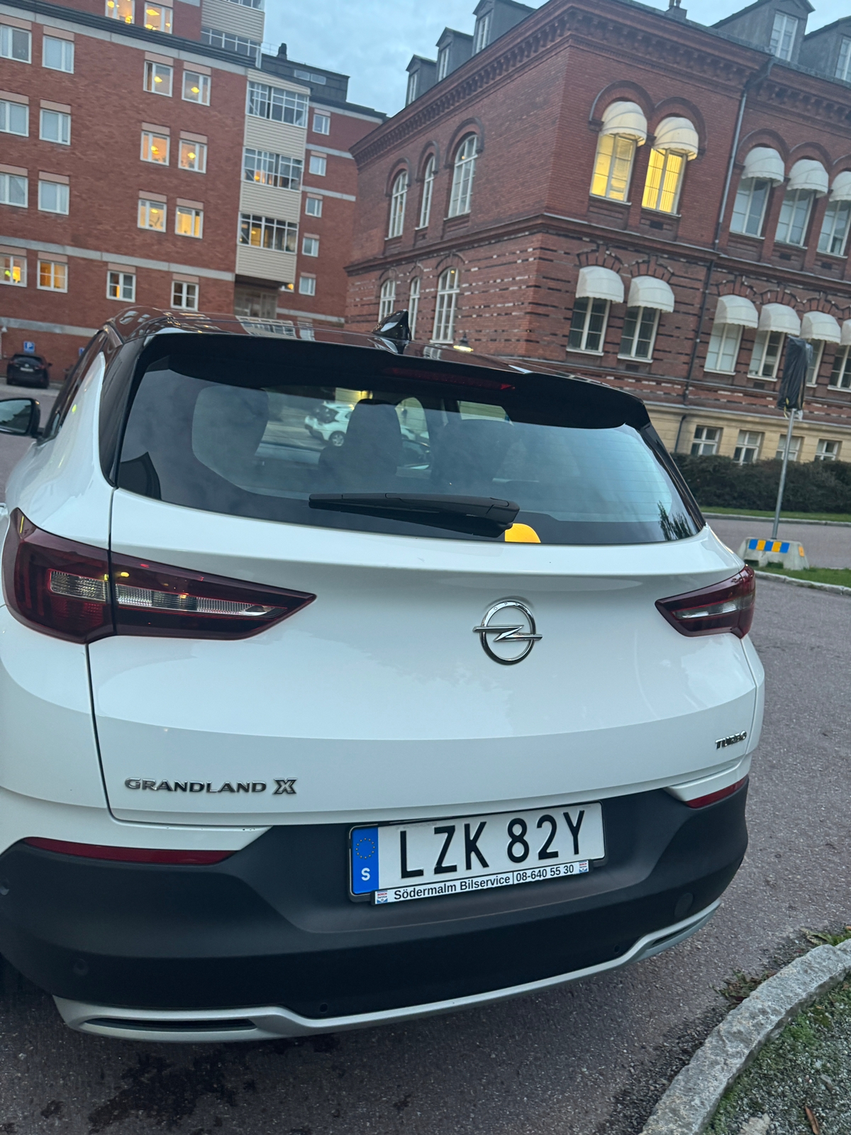 Opel Grandland X 1.2 Turbo Automatisk 2019, photo 6/10