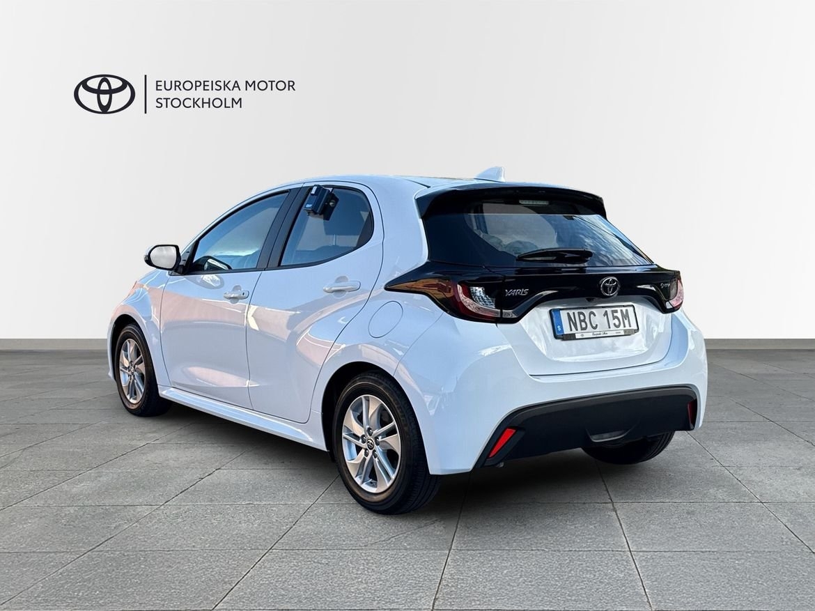 Toyota Yaris 2025, bild 2/12