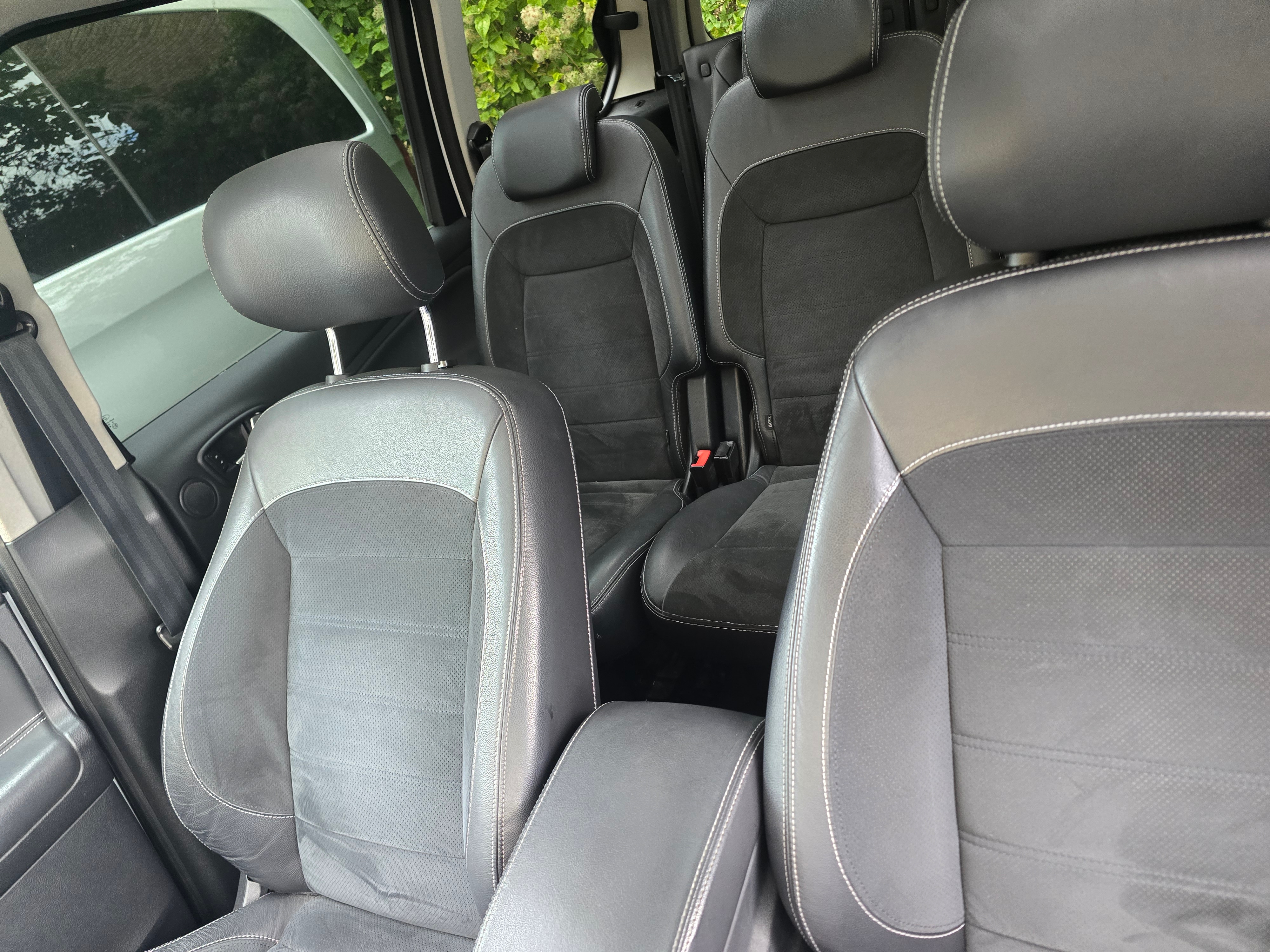 Ford Galaxy 2.0 TDCi Powershift 2011, bild 7/8