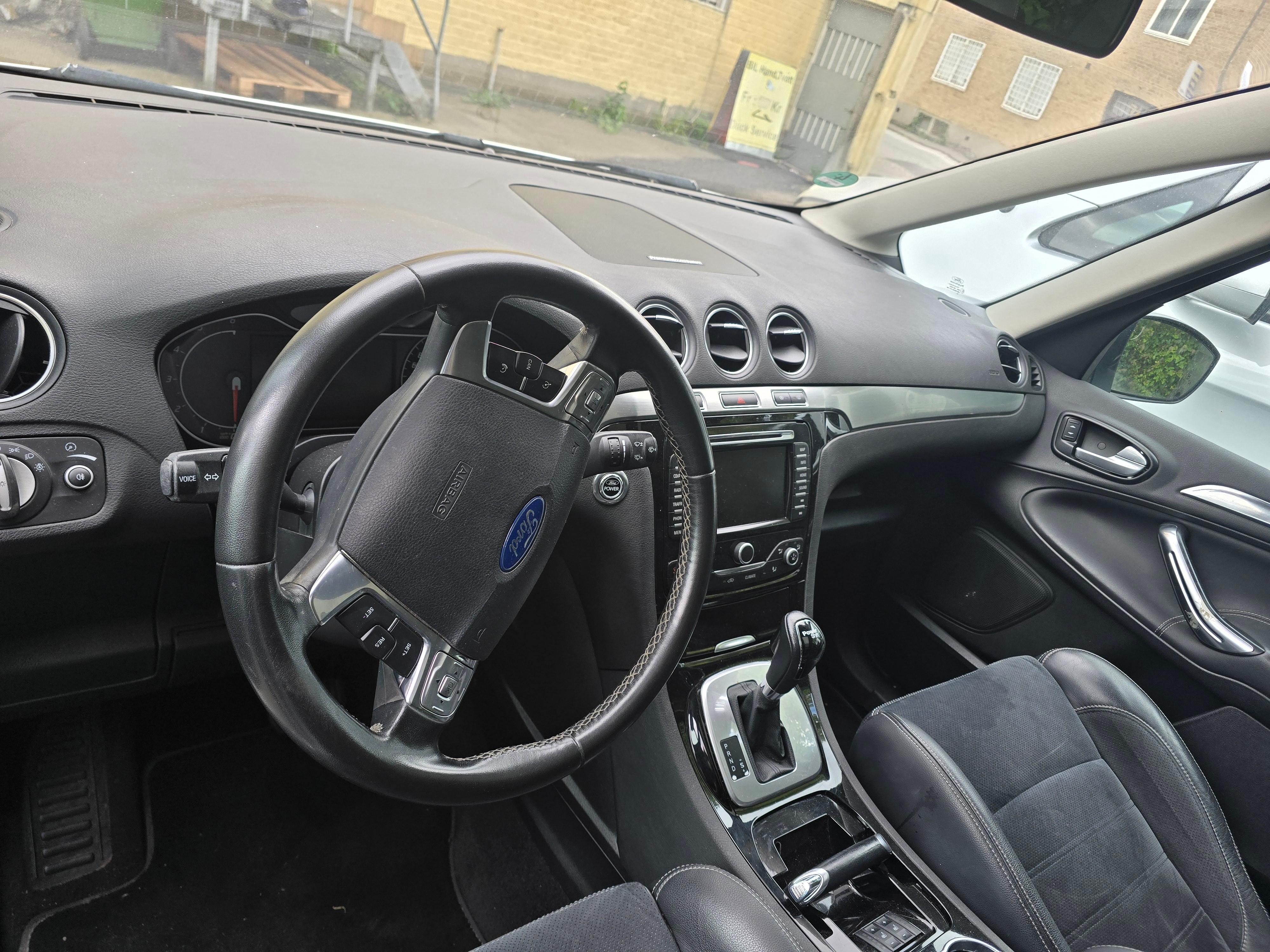 Ford Galaxy 2.0 TDCi Powershift 2011, bild 5/8