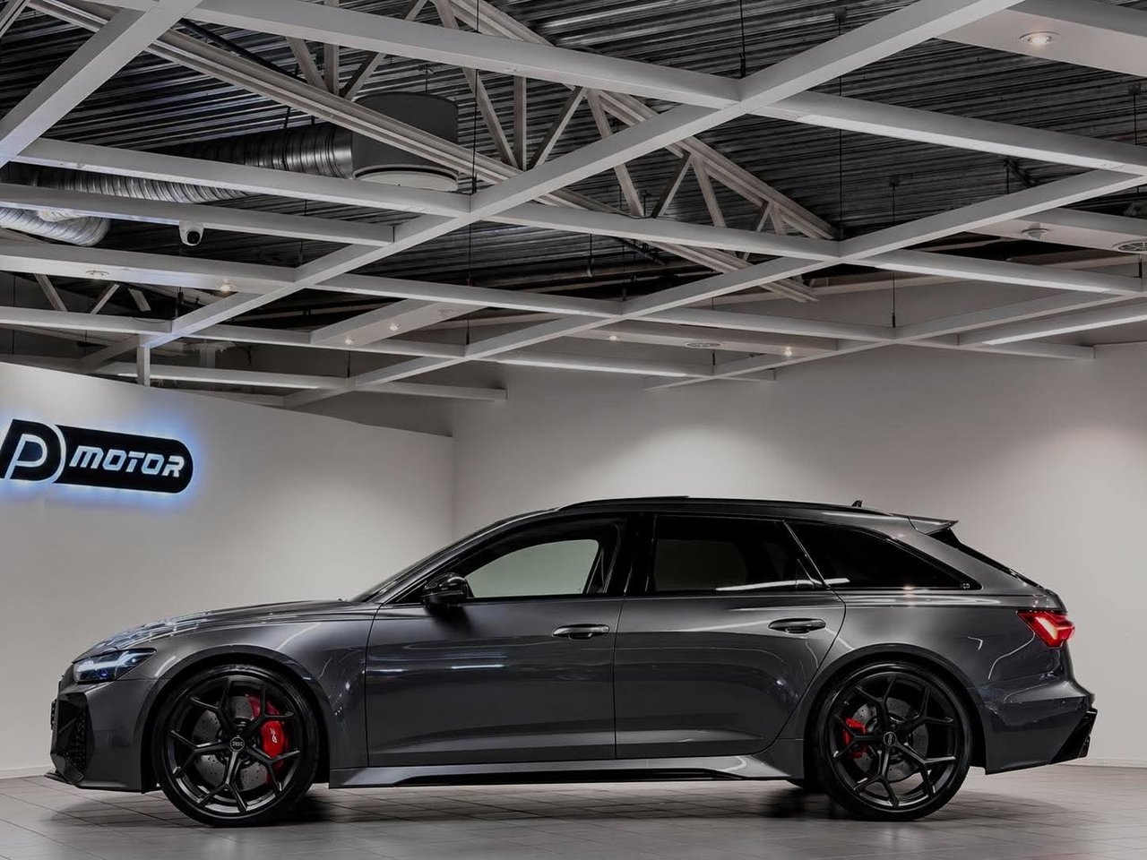 Audi RS6 2025, photo 2/10
