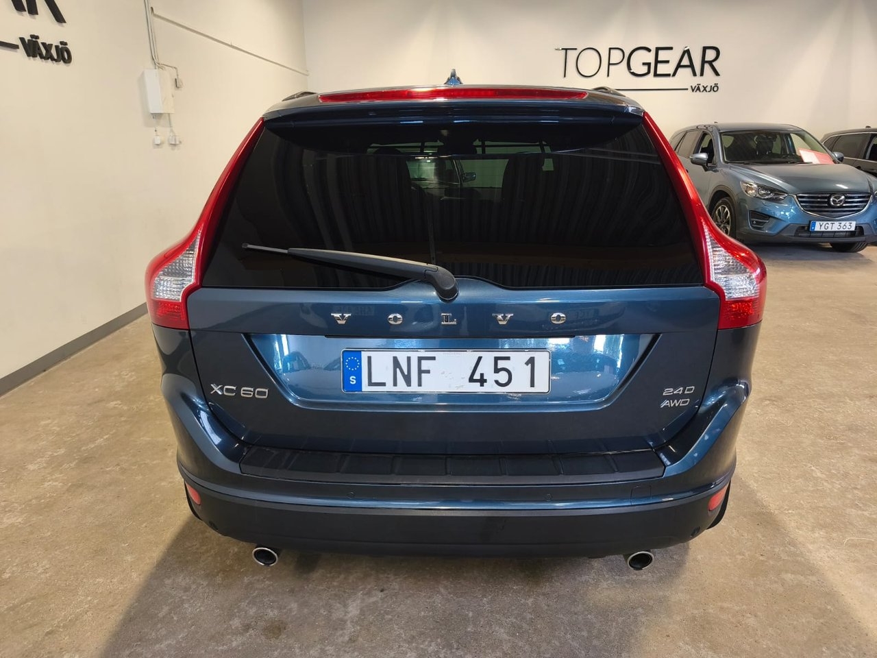 Volvo XC60 2.4D AWD Geartronic Momentum 2010, bild 5/10