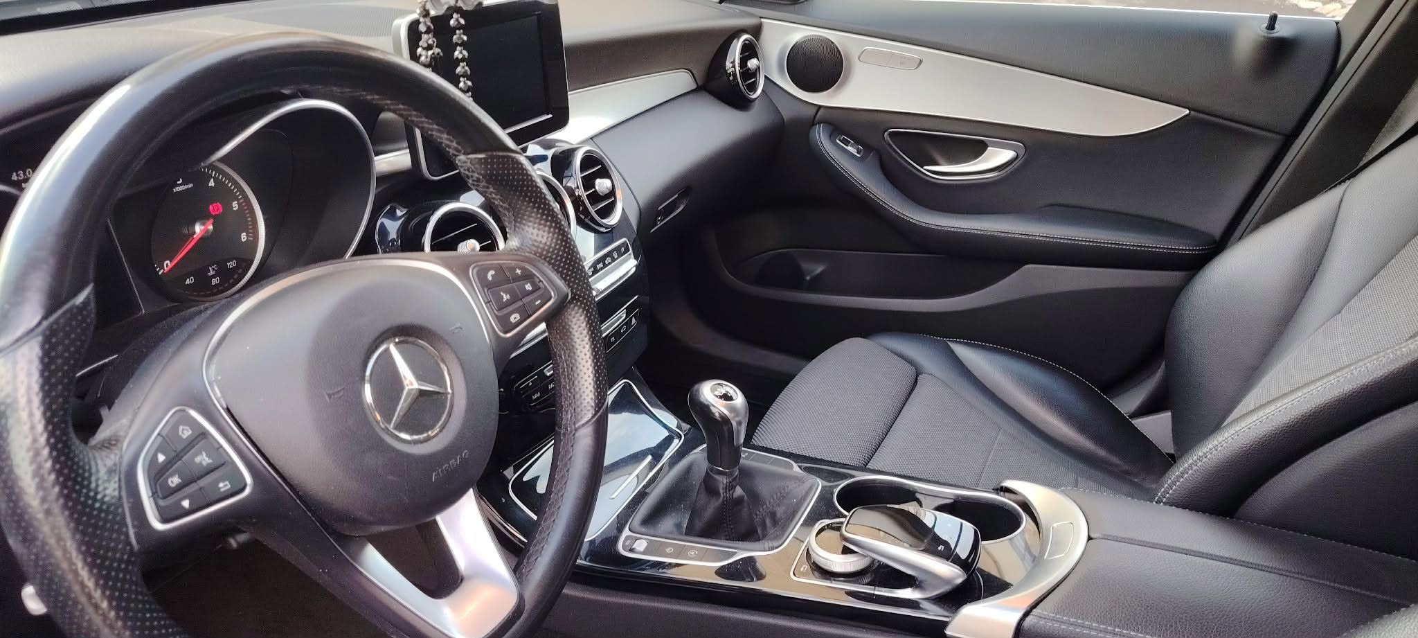 Mercedes-Benz C 220 T d Manuell 2016, bild 2/2