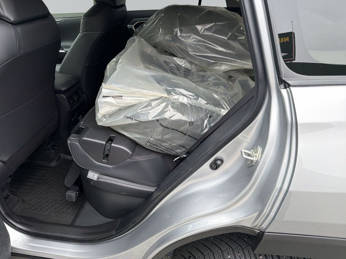 Toyota RAV4 2025, bild 7/13