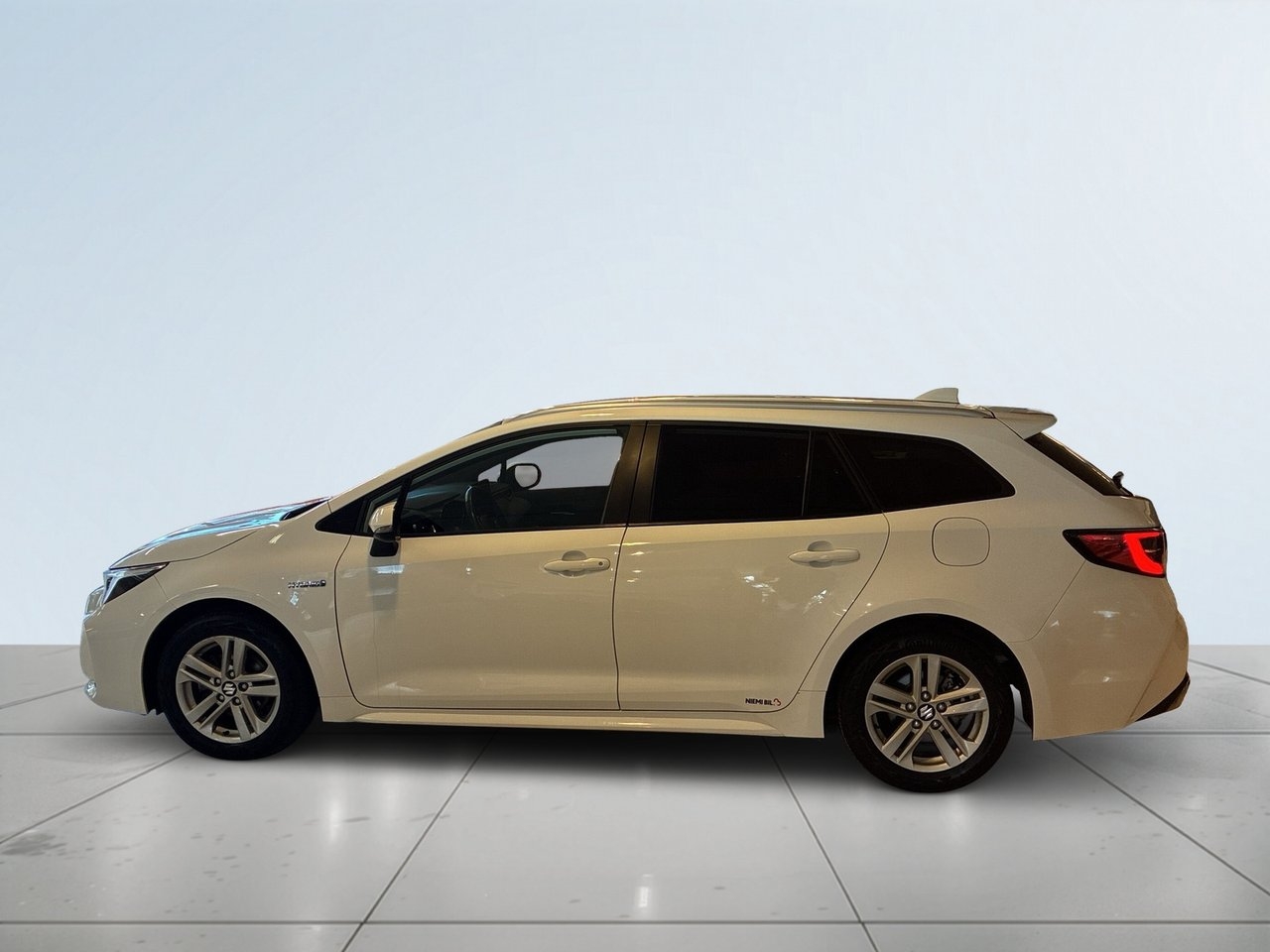 Suzuki Swace 2024, kuva 4/10