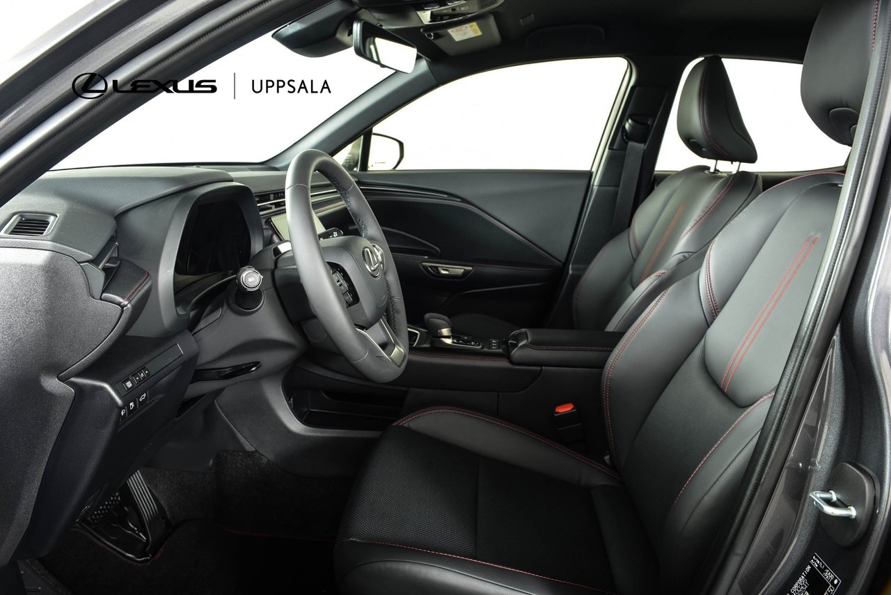 Lexus LBX 1.5 Elegant Tech 2026, bild 6/10