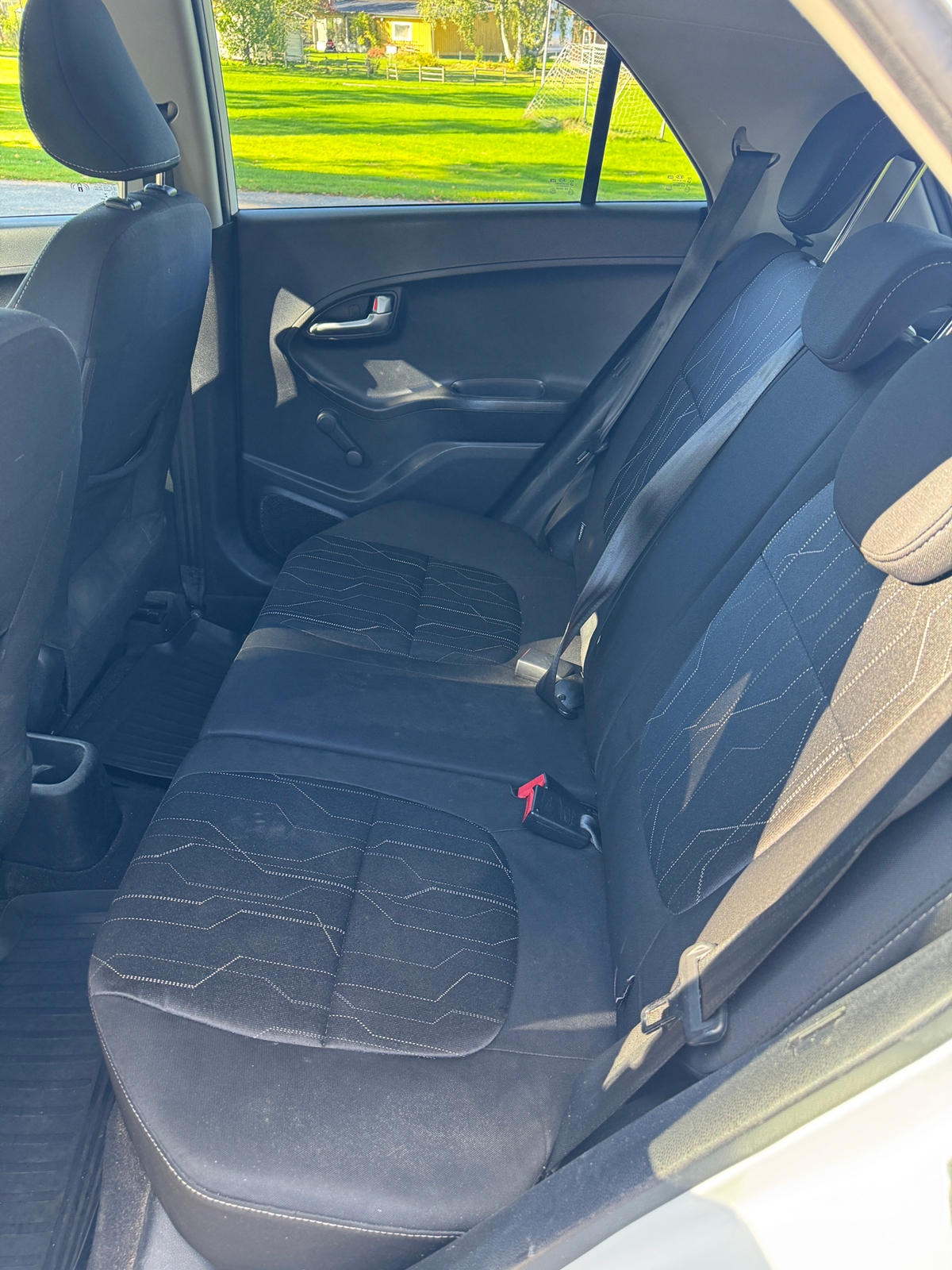 Kia Picanto 5-dörrar 1.0 Manuell 2015, bild 7/9