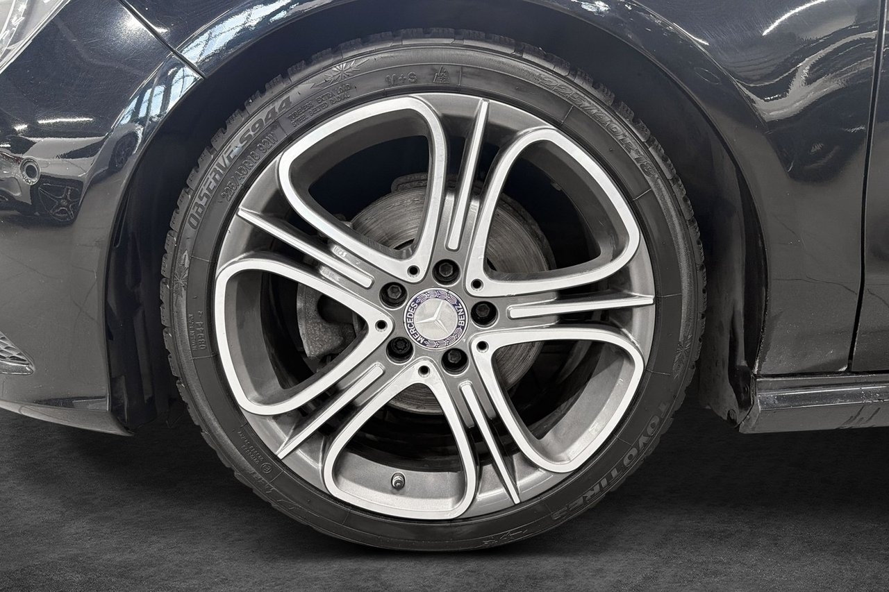 Mercedes-Benz CLA 2015, photo 2/10