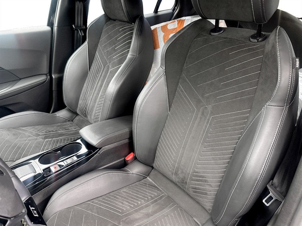 Peugeot 2008 GT Hybrid 145hk Aut 2025, bild 5/10