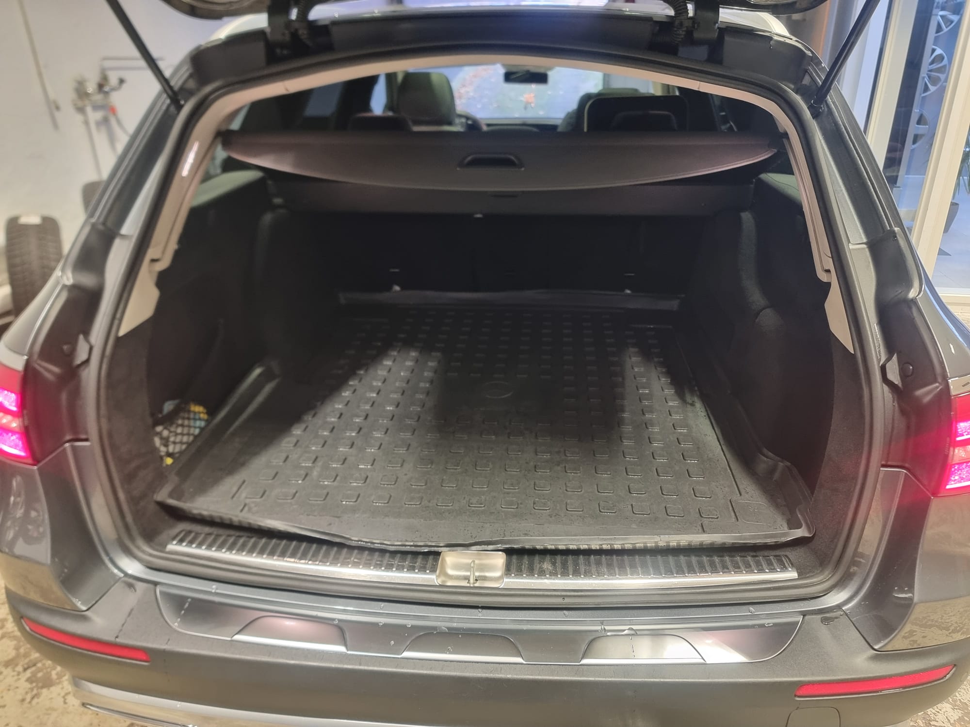 Mercedes-Benz E 2018, bild 6/10