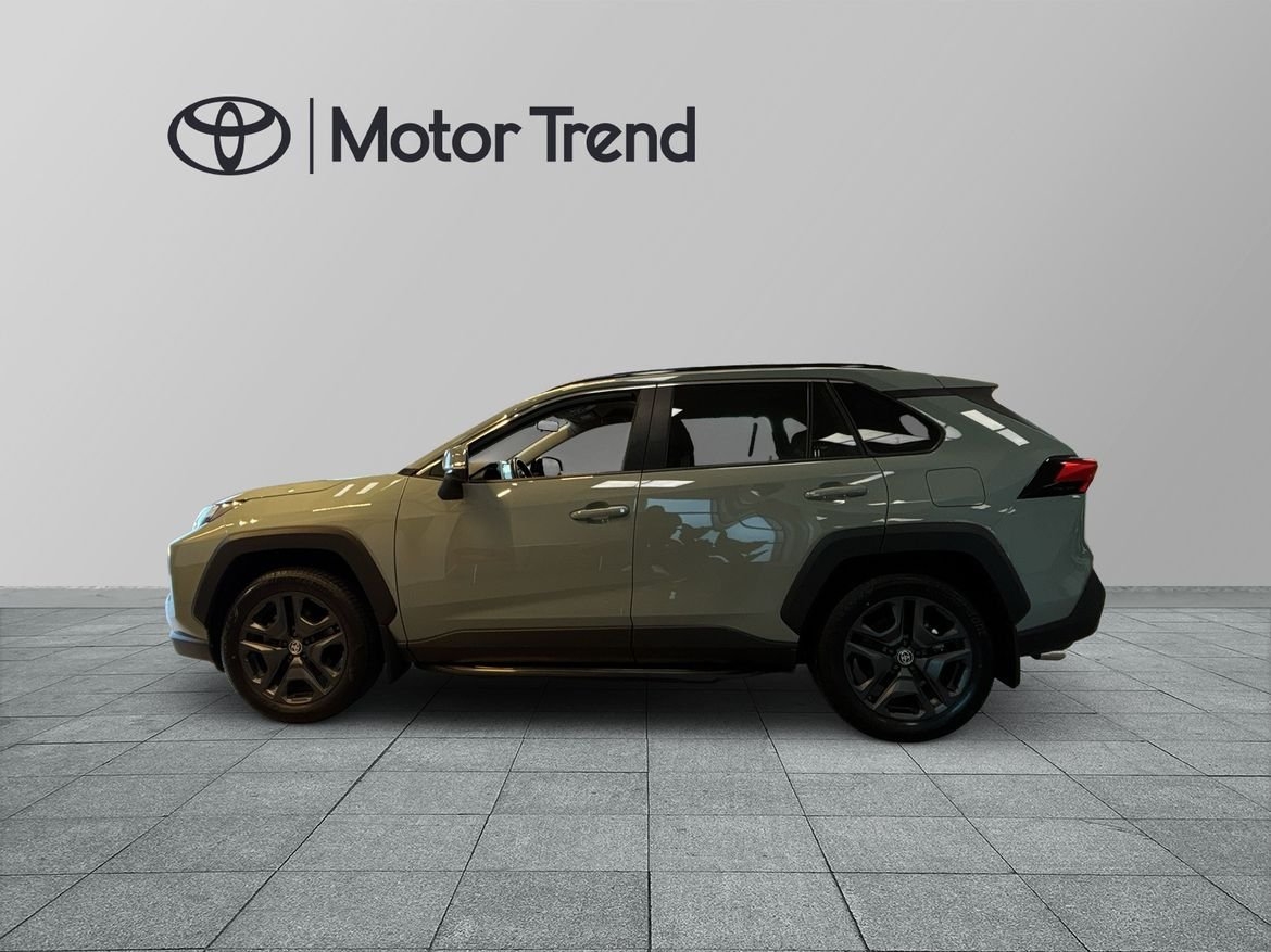 Toyota RAV4 2022, photo 4/10