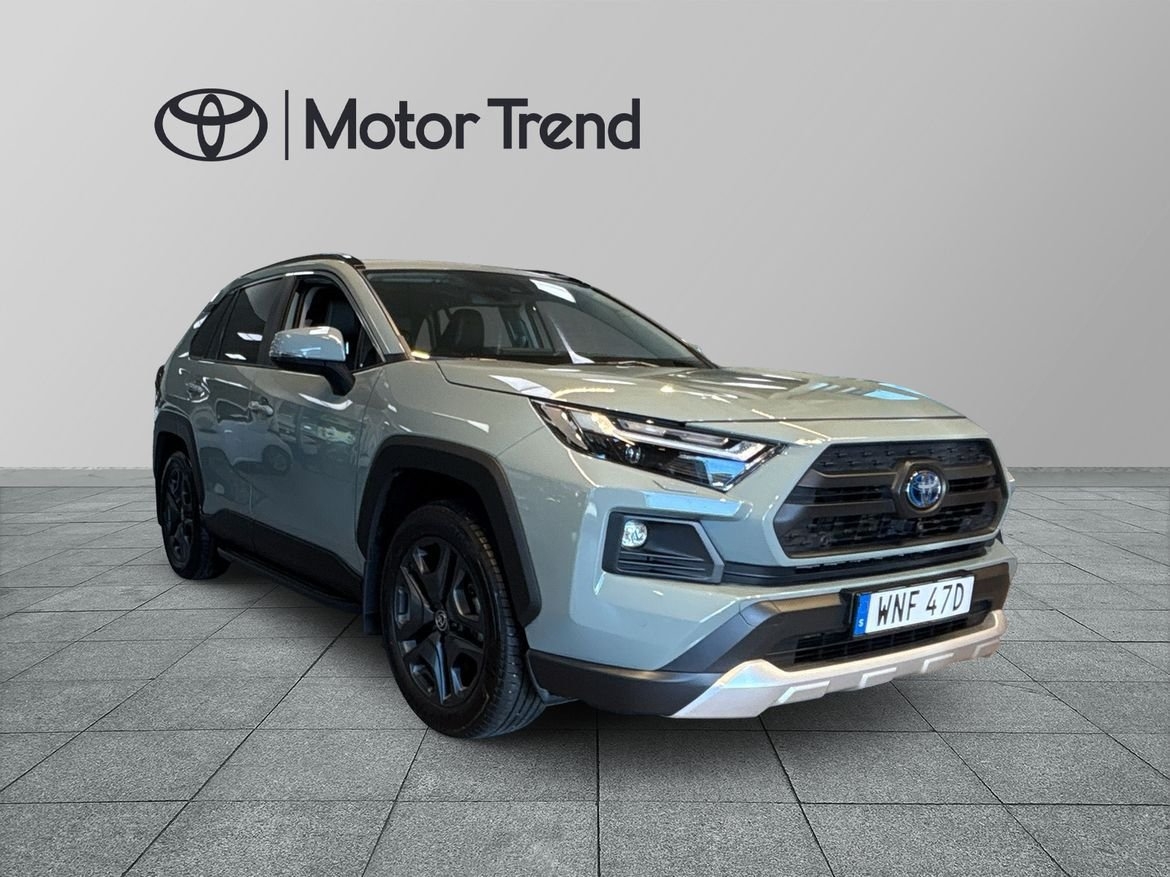 Toyota RAV4 2022, photo 7/10