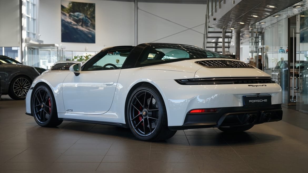 Porsche 911 Targa 4 GTS 2025, bild 2/10
