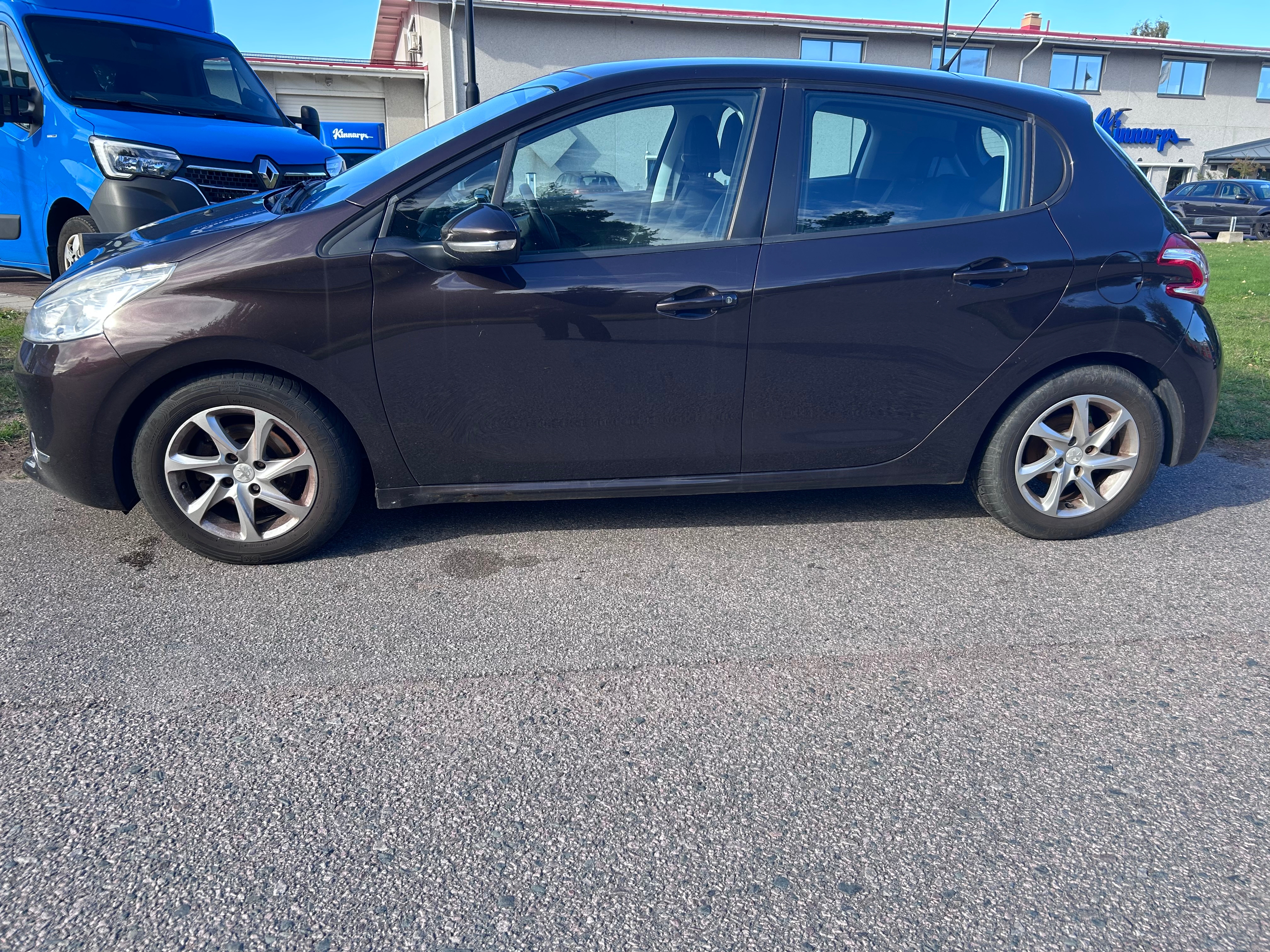 Peugeot 208