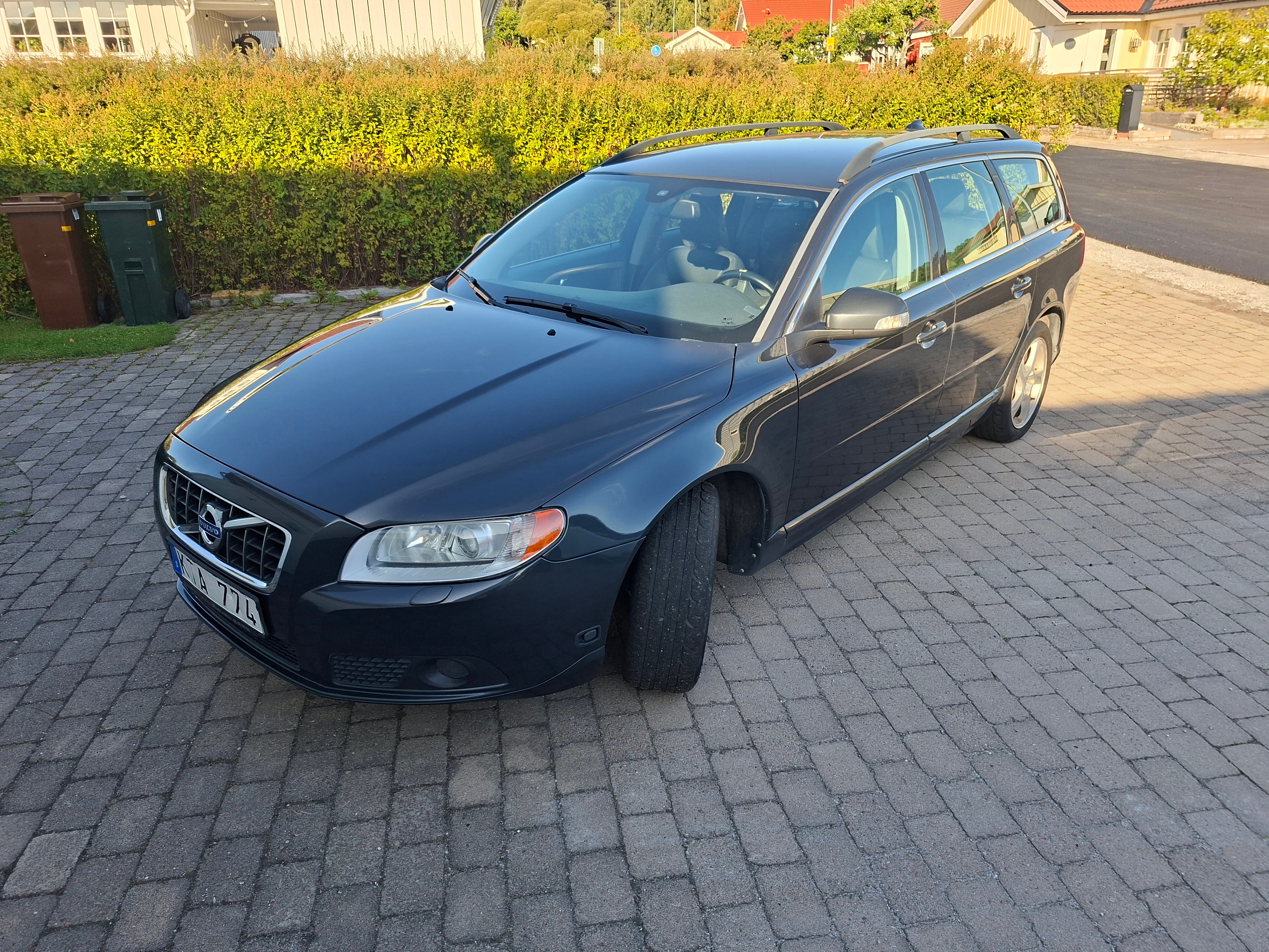 Volvo V70 2.0F Powershift 2011, bild 2/6