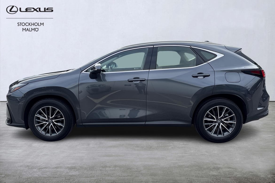 Lexus NX 350h Comfort 242hk Drag P-värm 2025, bild 3/10