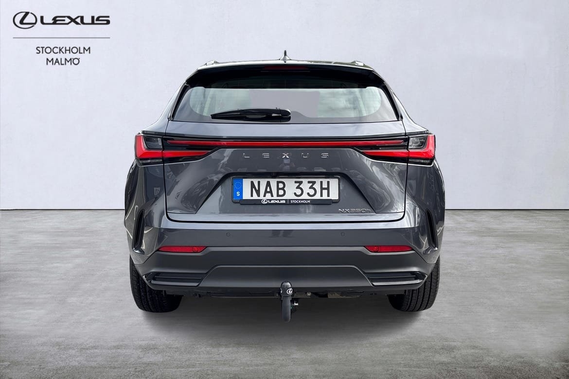 Lexus NX 350h Comfort 242hk Drag P-värm 2025, bild 4/10
