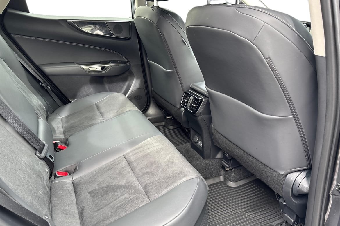 Lexus NX 350h Comfort 242hk Drag P-värm 2025, bild 7/10