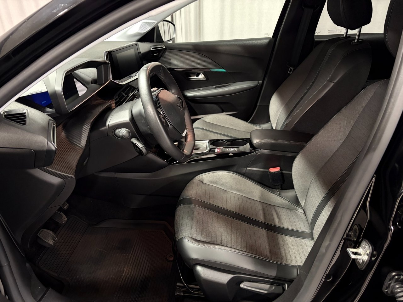Peugeot 208 ALLURE Pack PureTech 100 2023, bild 7/10