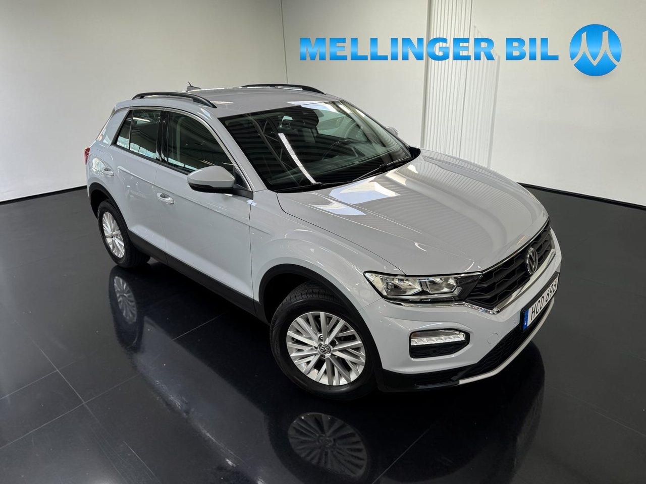 Volkswagen T-Roc 2020, photo 2/10