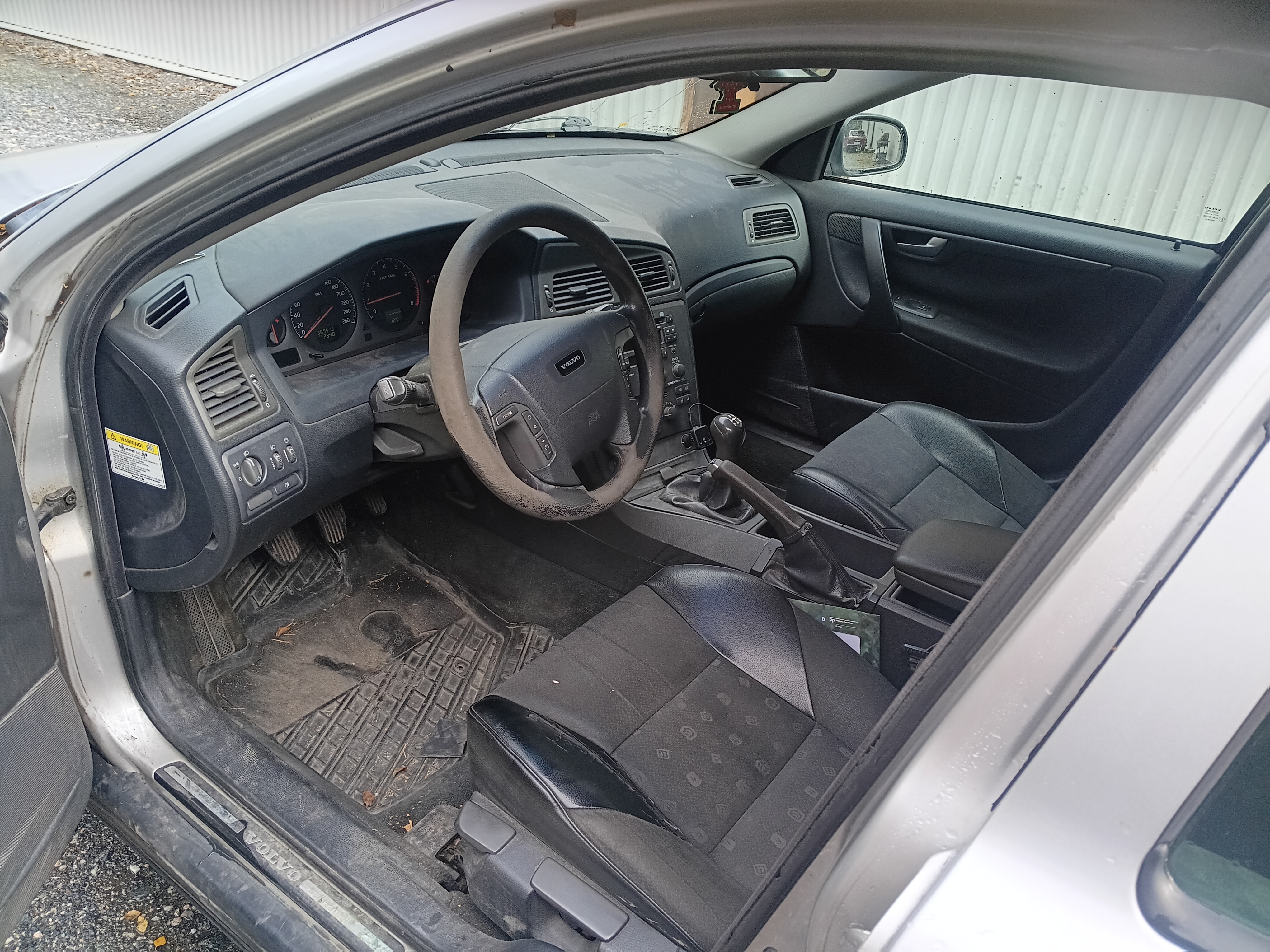Volvo V70 2.4 Manuell 2002, bild 6/7