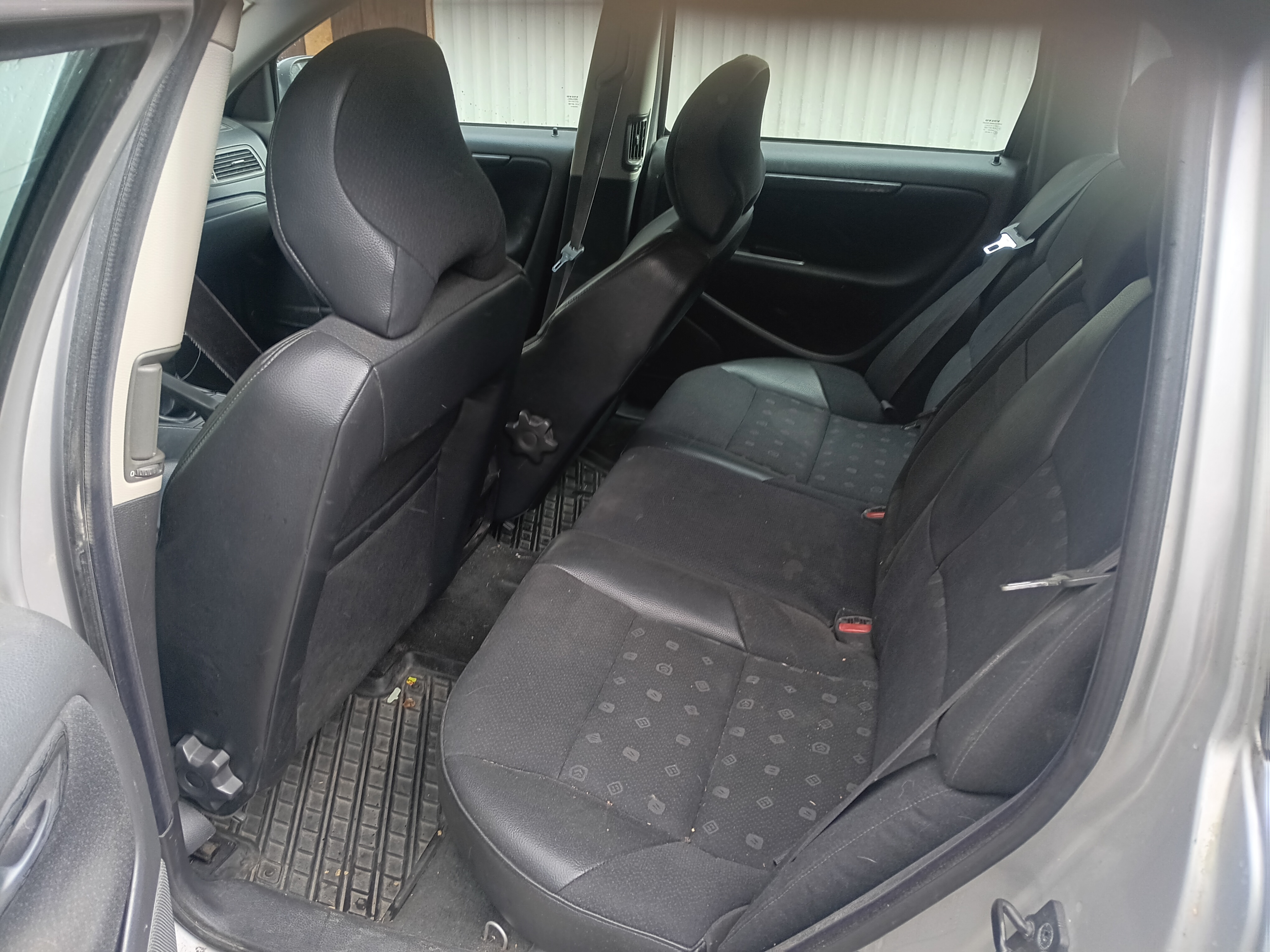 Volvo V70 2.4 Manuell 2002, bild 7/7