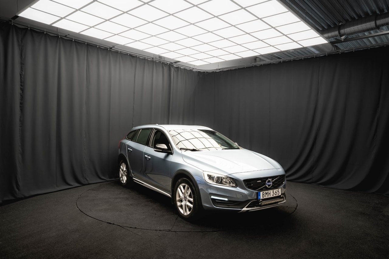 Volvo V60 Cross Country 2017, bild 4/10