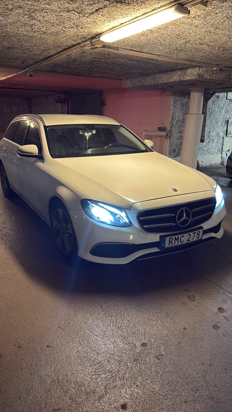 Mercedes-Benz E 200 T d 9G-Tronic 2019, bild 4/5