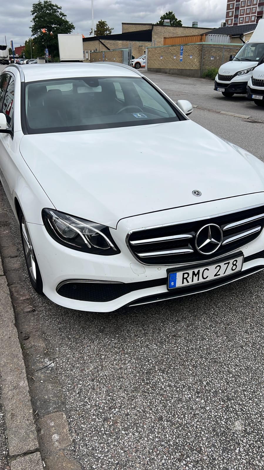 Mercedes-Benz E