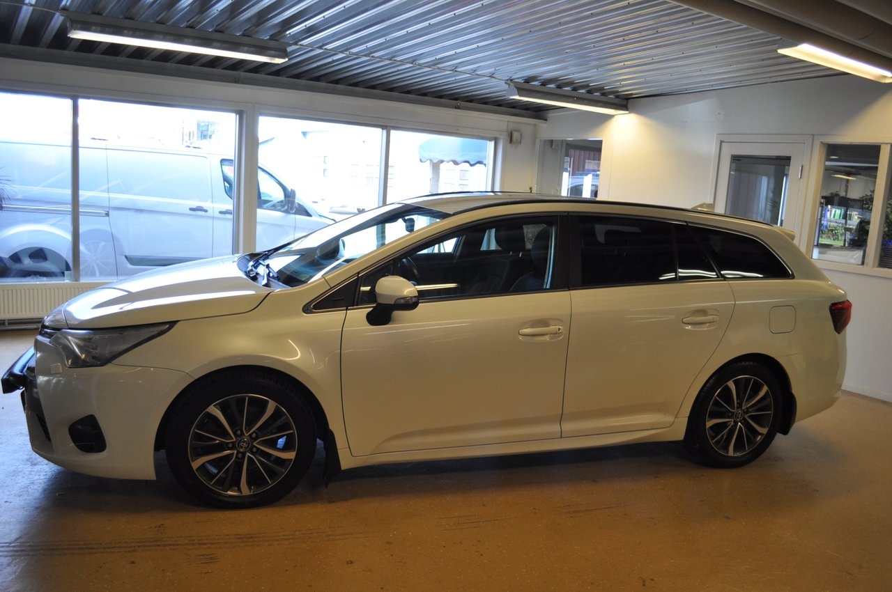 Toyota Avensis 2016, bild 3/10