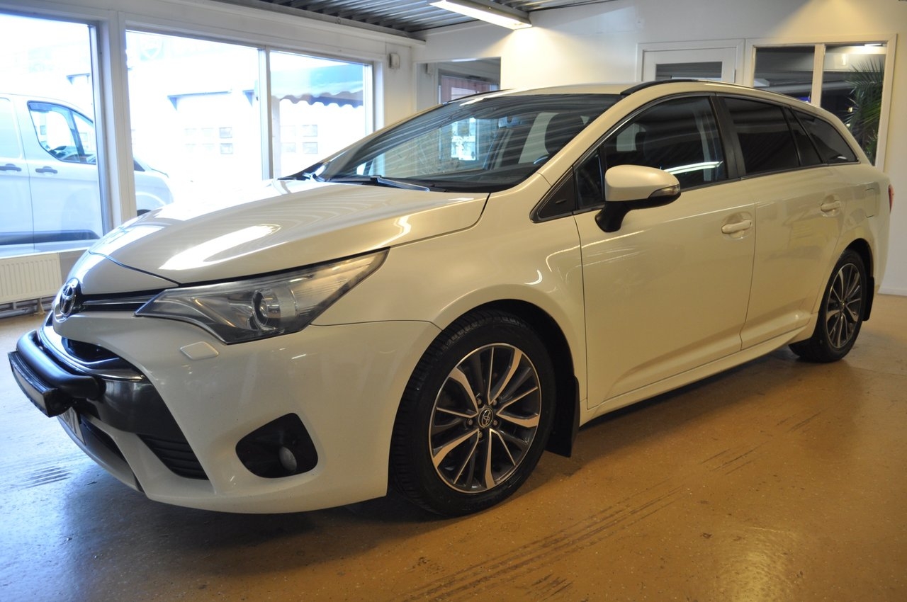 Toyota Avensis 2016, bild 2/10