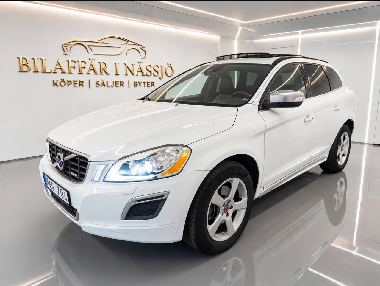 Volvo XC60 D4 AWD Geartronic R-Design 2013, bild 3/10
