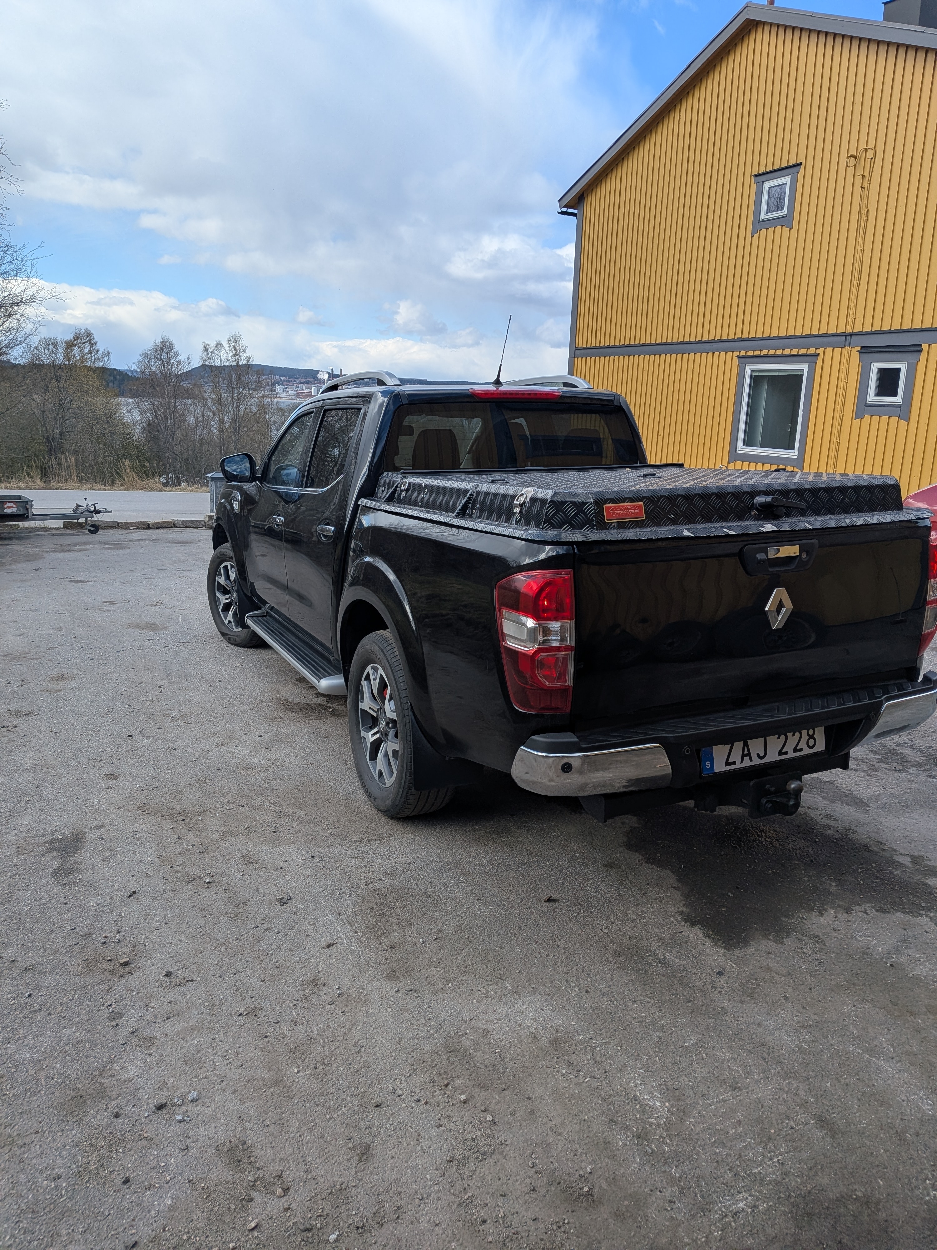 Renault Alaskan 2.3 dCi 4WD Automatisk 2018, photo 3/8