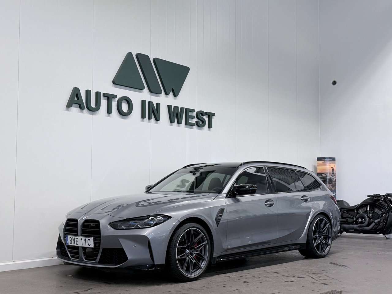 BMW M3 Competition Touring xDrive 2024, bild 2/10