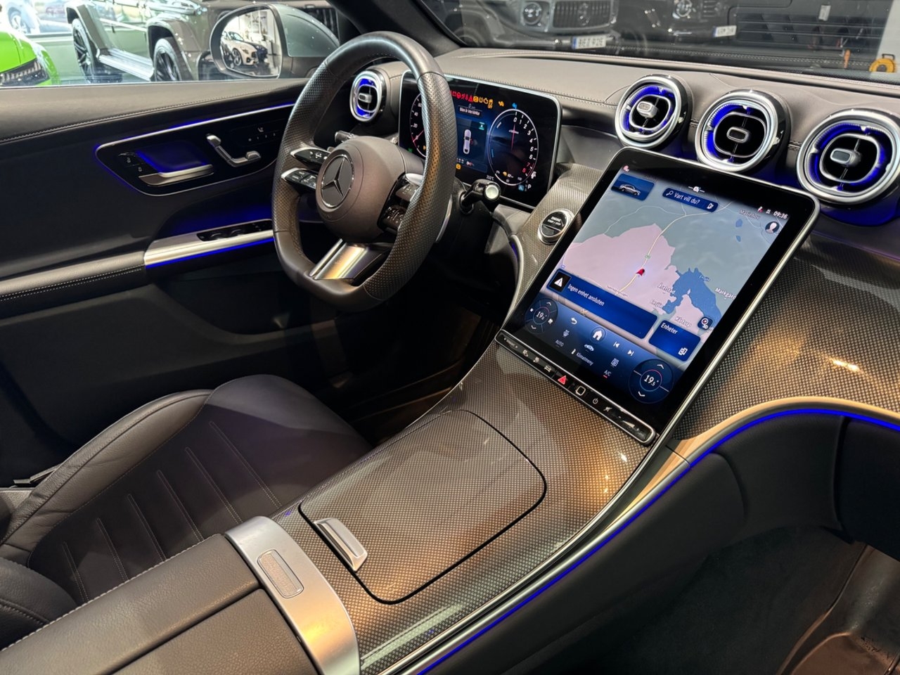 Mercedes-Benz GLC 2025, bild 4/17
