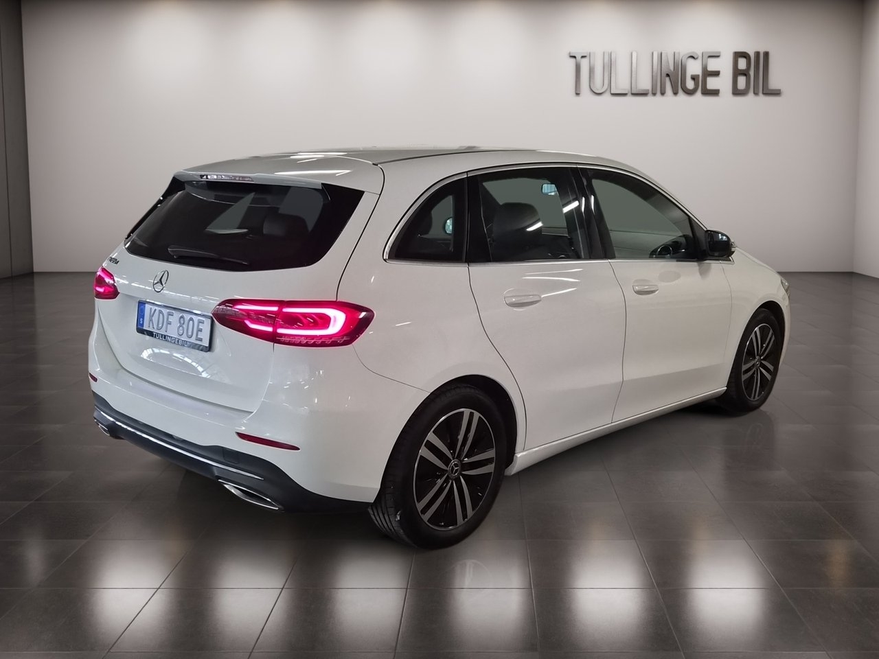 Mercedes-Benz B 180 d 116HK 1-Ägare 2023, bild 5/10