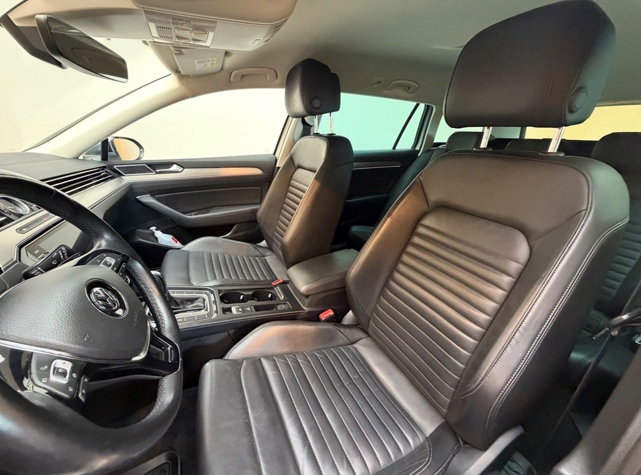 Volkswagen Passat 2019, bild 7/10