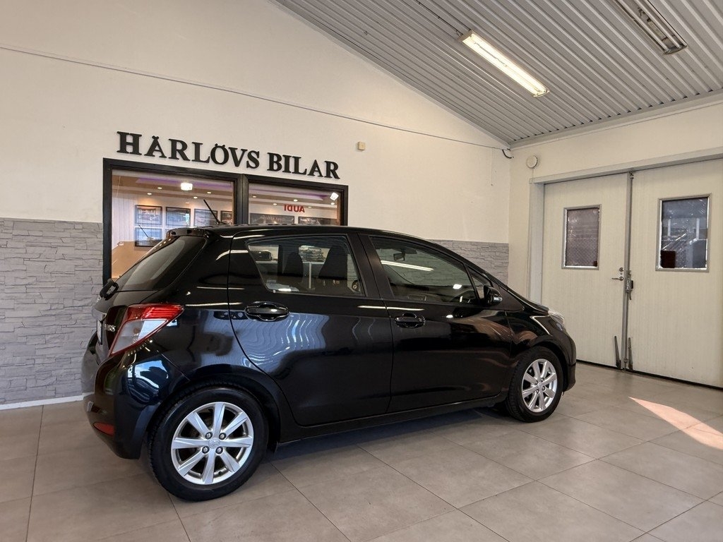 Toyota Yaris 2012, bild 6/10