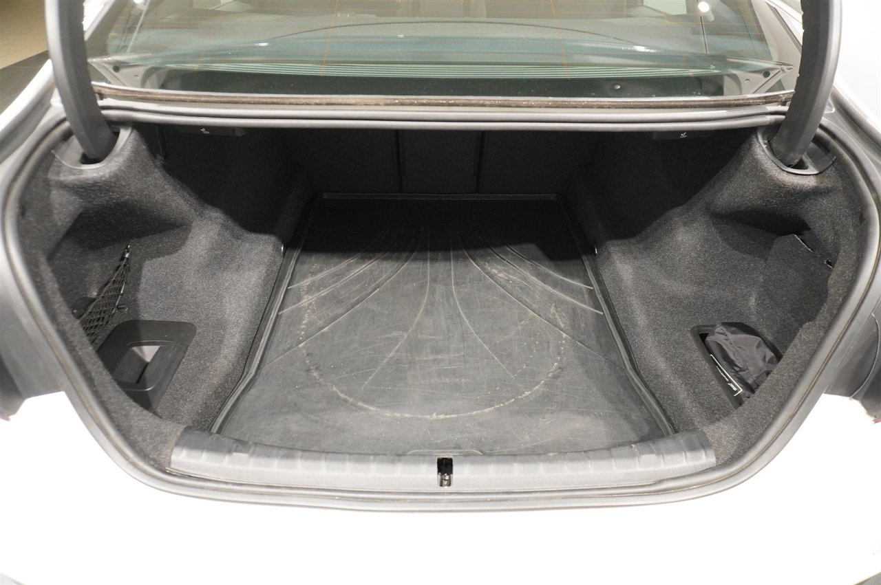 BMW 520 d xDrive Sedan 2019, photo 6/10
