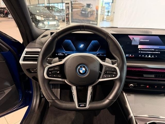 BMW 330 e Sedan 2025, photo 7/14