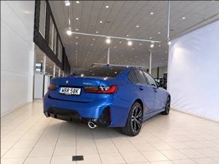BMW 330 e Sedan 2025, photo 4/14