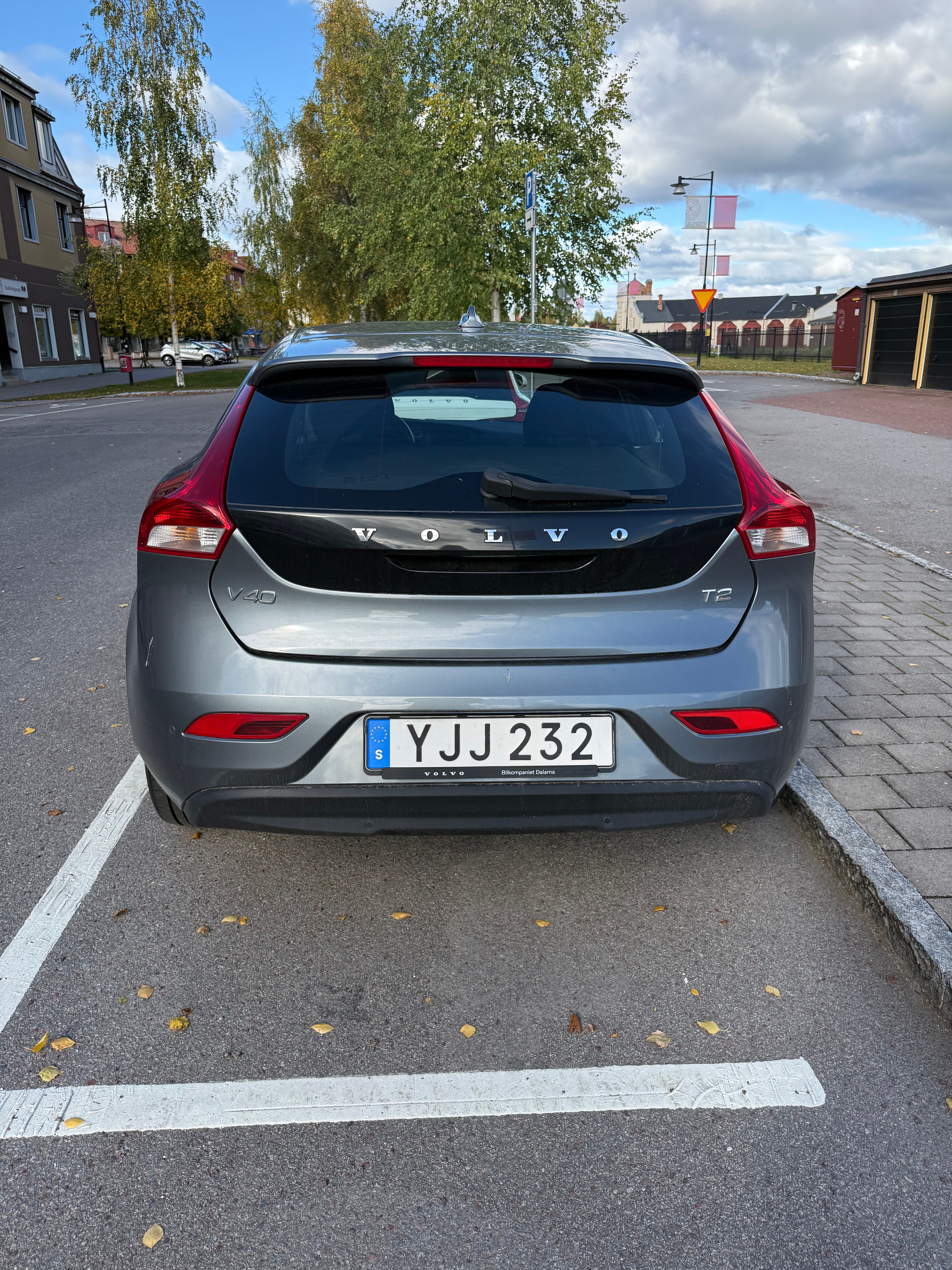Volvo V40 T2 Manuell 2017, bild 4/8