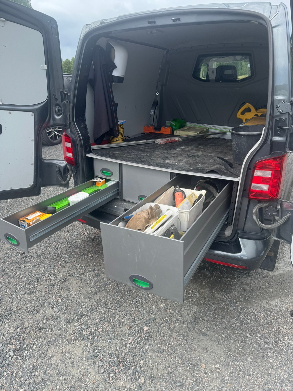 Volkswagen Transporter 2018, bild 5/9