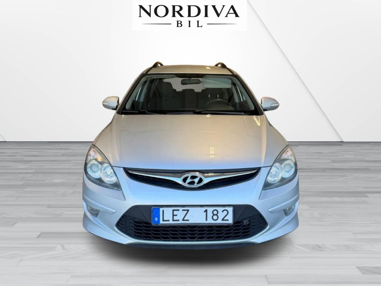 Hyundai i30 cw 1.6 Business Euro 5 2011, bild 2/10